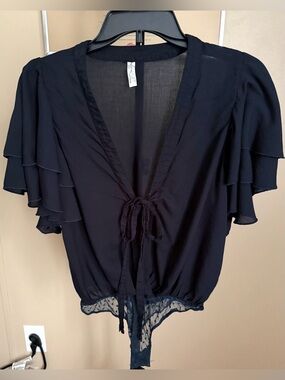 Free People “Call Me Later” Navy Flutter Sleeve Bodysuit Sz Small